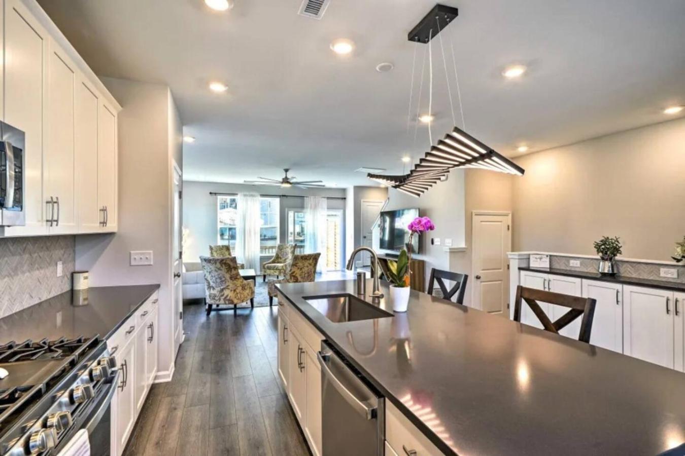 The Villas Buckingham 10 Mins To Rdu Airport Duke Downtown 더럼 외부 사진
