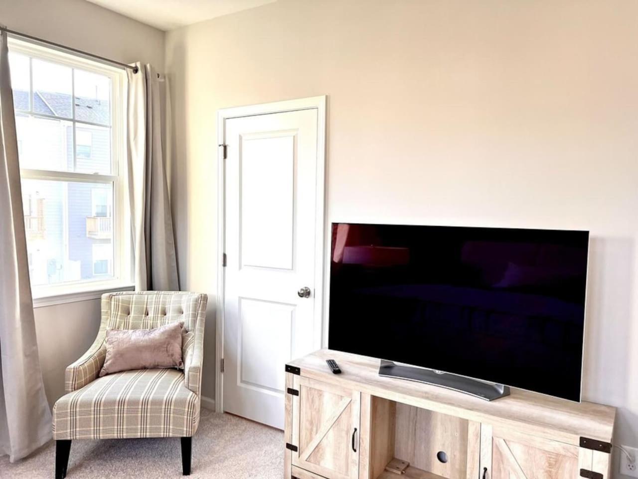 The Villas Buckingham 10 Mins To Rdu Airport Duke Downtown 더럼 외부 사진