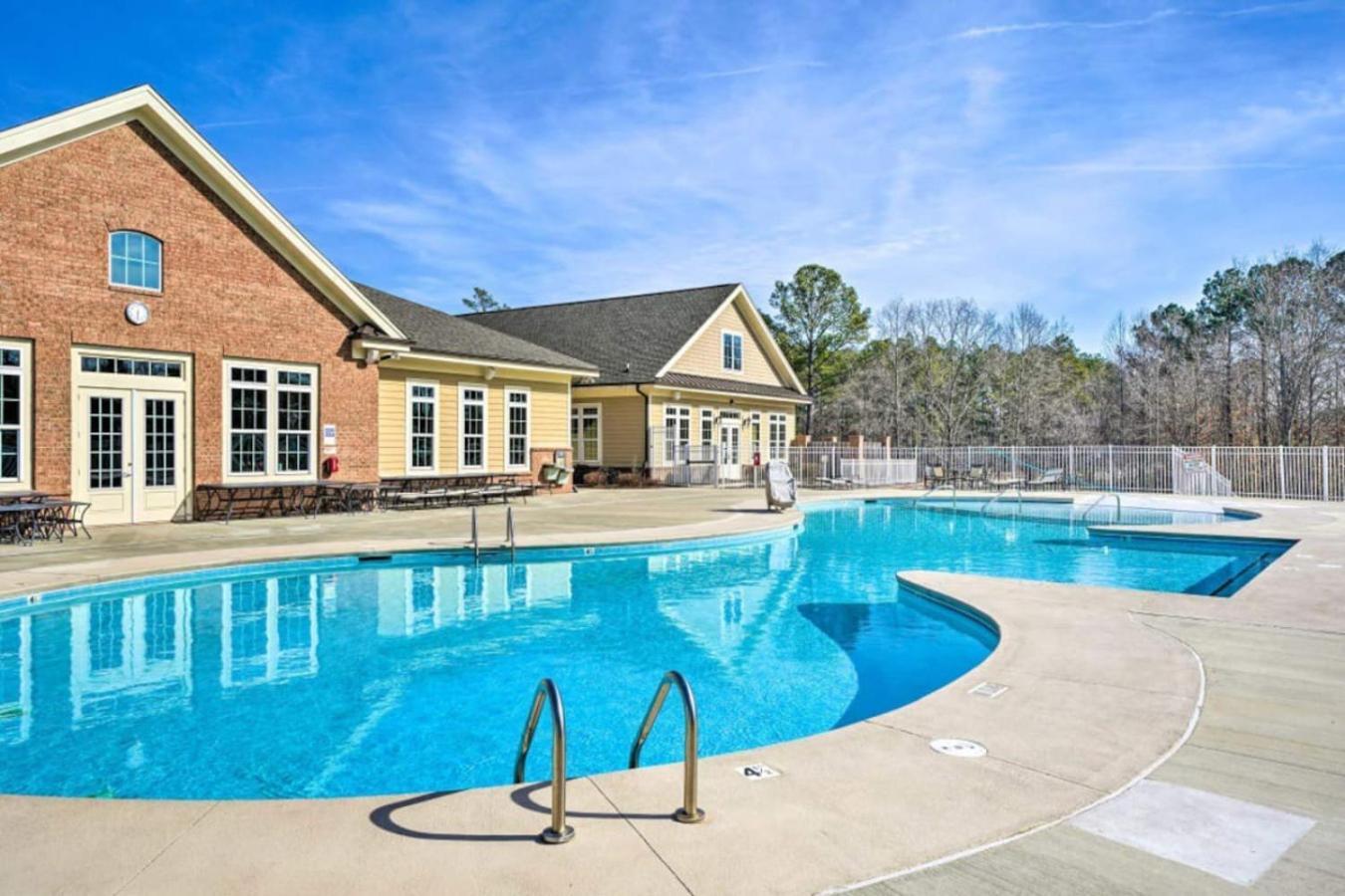 The Villas Buckingham 10 Mins To Rdu Airport Duke Downtown 더럼 외부 사진