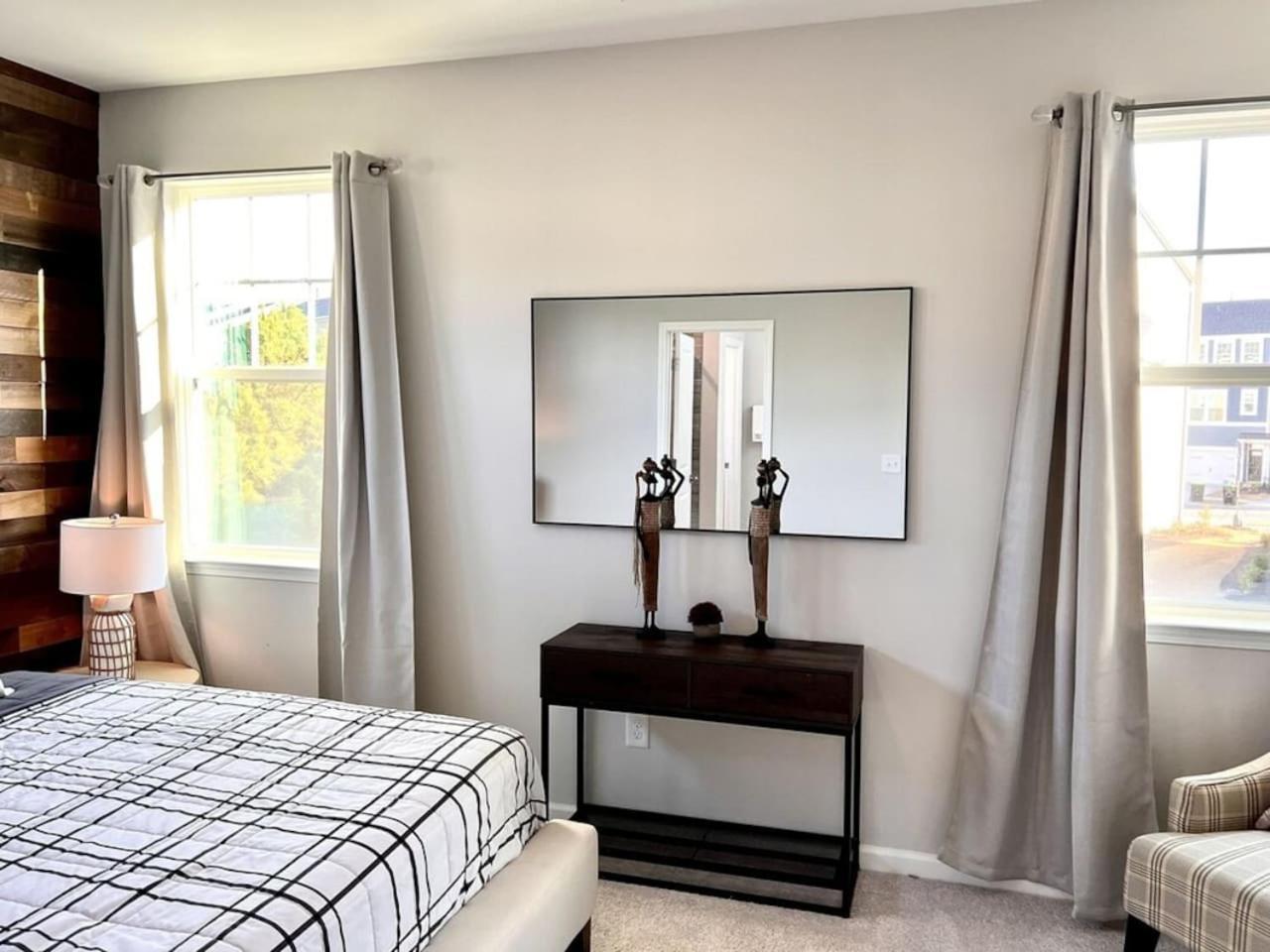 The Villas Buckingham 10 Mins To Rdu Airport Duke Downtown 더럼 외부 사진